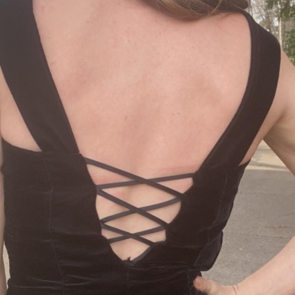 Vintage black velvet wiggle dress zipper front corset back - Picture 8 of 12